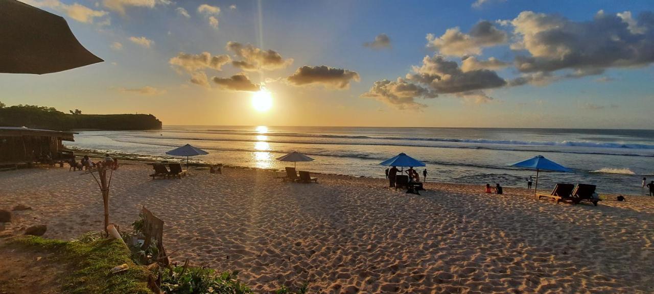 Uluwatu Sunrise 호텔 웅아산 외부 사진